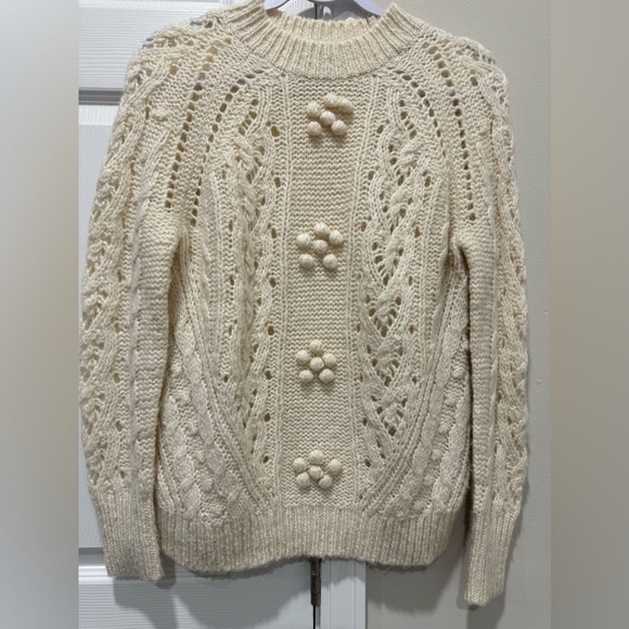J Crew Cable Knit Pointelle
Sweater in cream Alpaca wool blend Sz : XXS - Picture 7 of 7